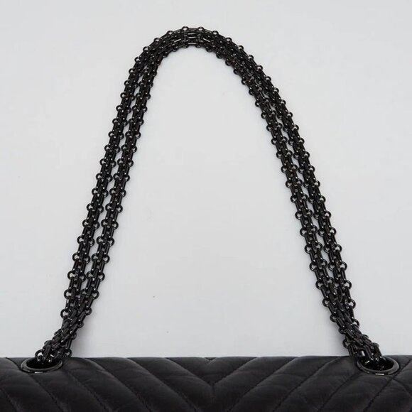 Chanel Black 2.55 Reissue Chevron Quilted Calfskin Leather So Black - Picture 8 of 12